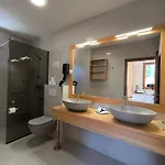Lojena, Luxury With Jacuzzi Id 112 Apartman
