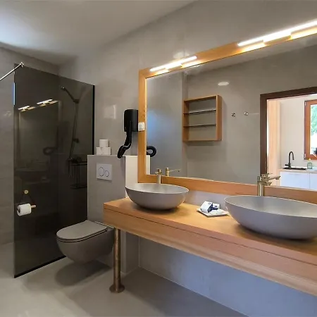 Lojena, Luxury With Jacuzzi Id 112 *