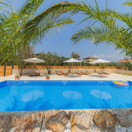 Apartment Lojena, Luxury With Jacuzzi Id 112