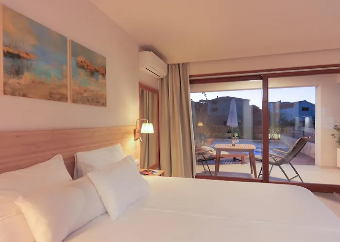 Lojena, Luxury With Jacuzzi Id 112 Муртер